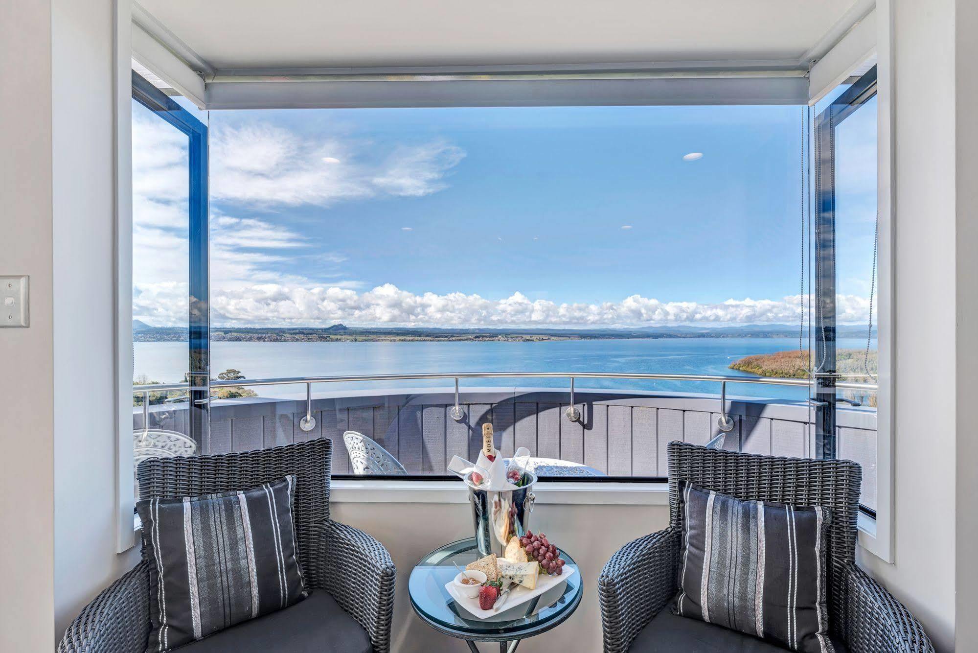 Serenity On Wakeman Taupo Exteriér fotografie