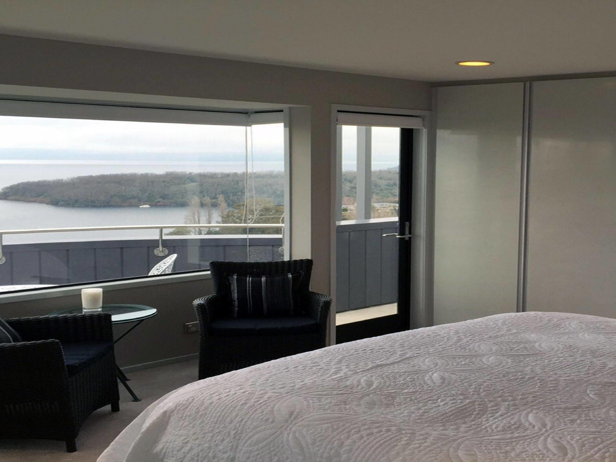 Serenity On Wakeman Taupo Exteriér fotografie
